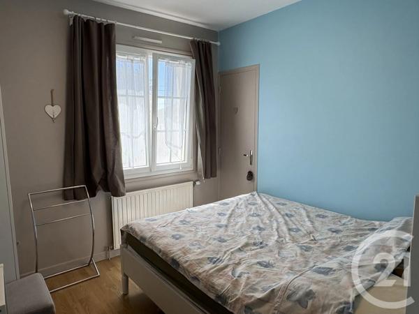 Maison à vendre  4 pièces - 89,60 m 2   LE VEURDRE  - 03