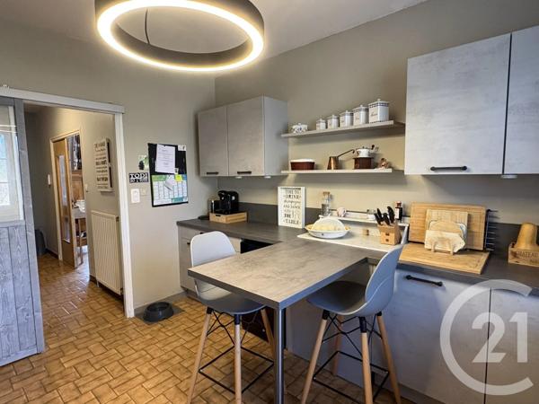 Maison à vendre  4 pièces - 89,60 m 2   LE VEURDRE  - 03