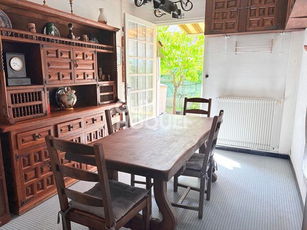MAISON 3 CHAMBRES PROCHE TRAM ET GARE PESSAC