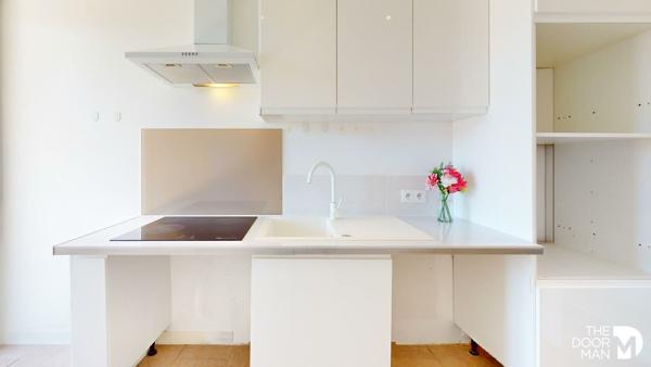 Appartement - À vendre - 69 m² - LE LAVANDOU | The Door Man