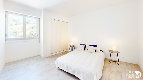 Appartement - À vendre - 69 m² - LE LAVANDOU | The Door Man