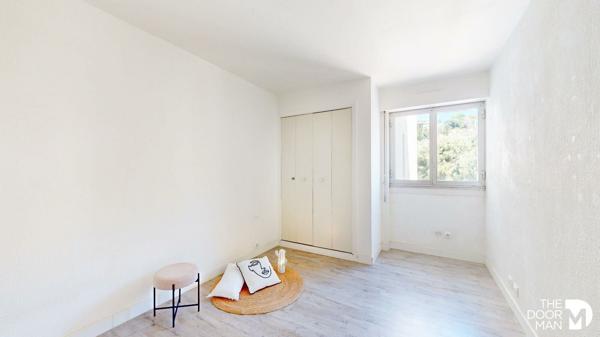 Appartement - À vendre - 69 m² - LE LAVANDOU | The Door Man