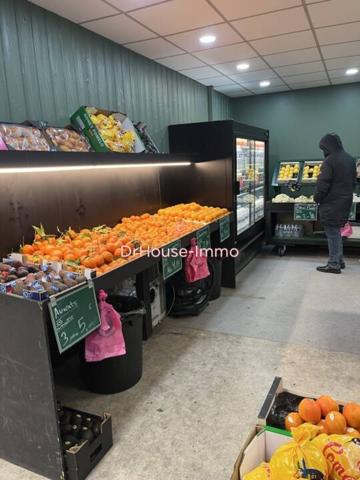 Commerce à vendre 3 pièces de 105 m²