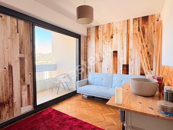 Appartement Marseille 9ème s 80 m2 Balcon, parking facile cave Vue Dégagée