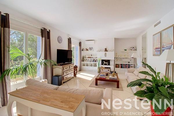 À VENDRE NOUVEAUTÉ  A DRAGUIGNAN - MAISON 2 APPARTEMENTS de 190m2 + PISCINE + GARAGE