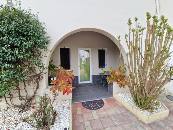 Maison divisé en 3 appartement loués, 121.50 m², 103.44 m², 54.44 m².