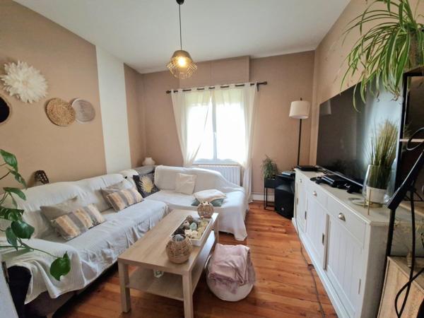 Maison divisé en 3 appartement loués, 121.50 m², 103.44 m², 54.44 m².