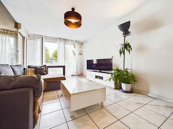 ANNECY - APPARTEMENT 2 PIECES avec cave et garage