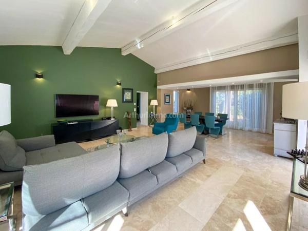 Vente Villa 5 pièces 152 m2 à Draguignan