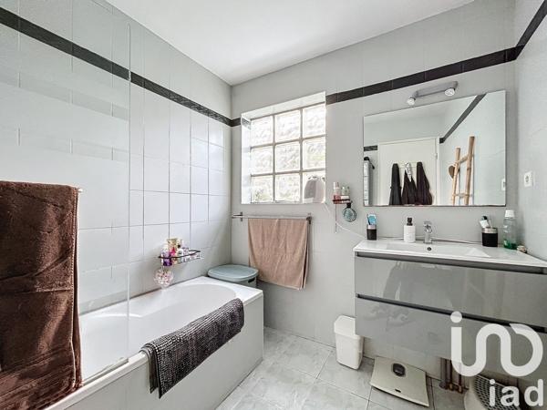 Maison traditionnelle 4 pièces de 105 m² à Châtillon-sur-Marne (51700)