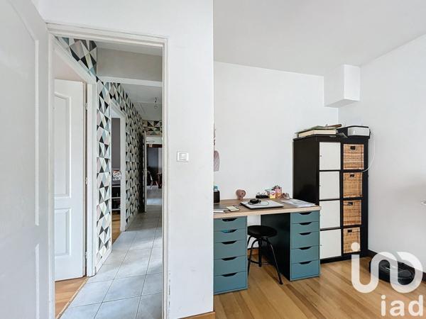 Maison traditionnelle 4 pièces de 105 m² à Châtillon-sur-Marne (51700)