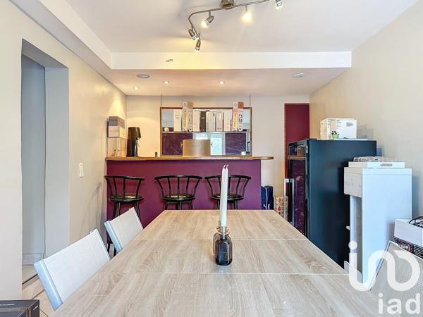 Maison traditionnelle 4 pièces de 105 m² à Châtillon-sur-Marne (51700)