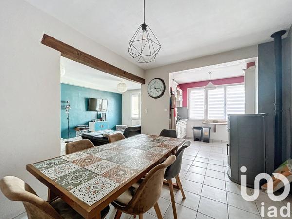 Maison traditionnelle 4 pièces de 105 m² à Châtillon-sur-Marne (51700)