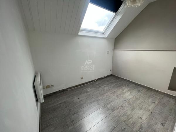 À vendre : Appartement 2 pièces à Pontoise - Secteur Hermitage €155 000 ** - Référence 11067