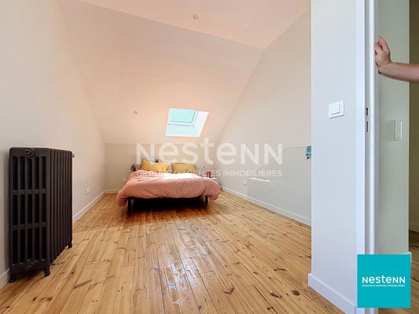 Bien rare à Feurs, seulement dans votre agence NESTENN, 3 chambres,  116 m2 habitables sur terrain clos de 515  m2  avec garage