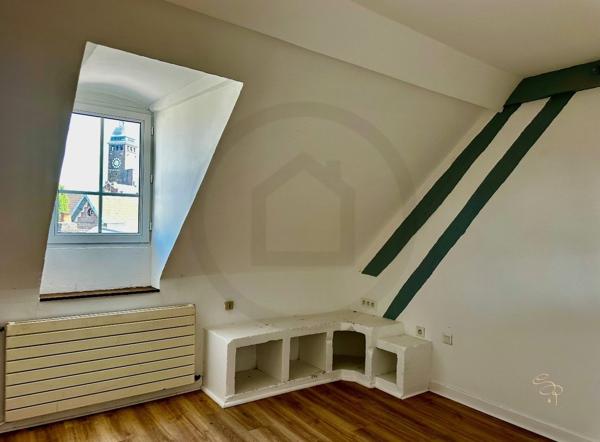 Maison de ville à MONTDIDIER (80500)