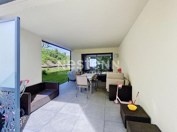 EXCLUSIVITE ! Appartement récent Yssingeaux en rdc avec petit extérieur , garage et stationnement
