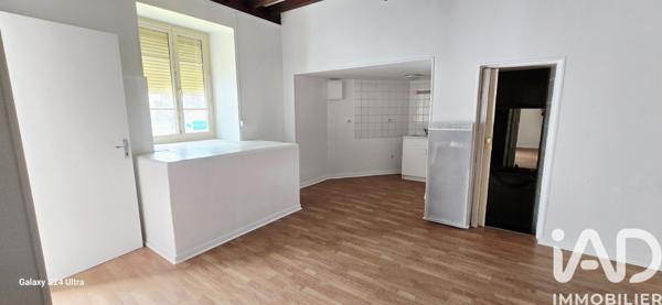 Location studio 28 m² Paulhaguet