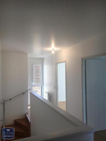 Maison à louer 4 pièces 104.6m²