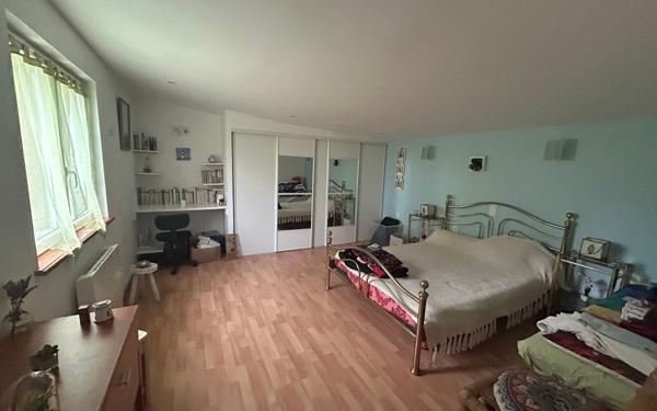 Maison à vendre    3 pièces •  Saint-Junien