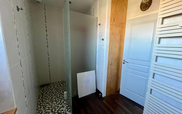 Maison à vendre    5 pièces •  Montbron