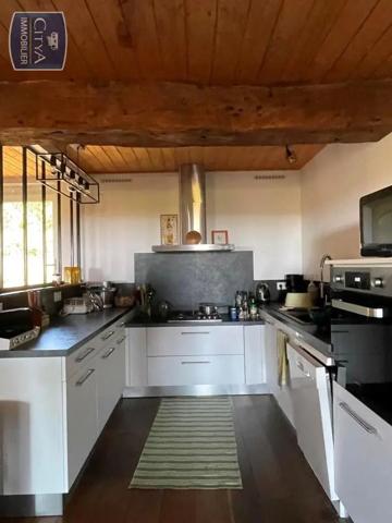 Maison à louer 5 pièces 217.12m²