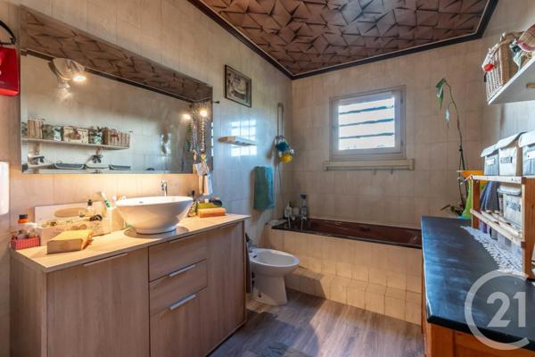 Maison à vendre  7 pièces - 137 m2 COUBRON - 93