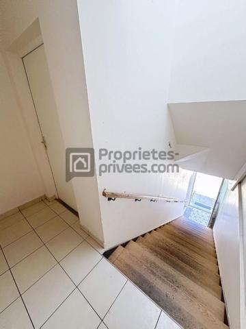 Appartement duplex, trois chambres, balcon