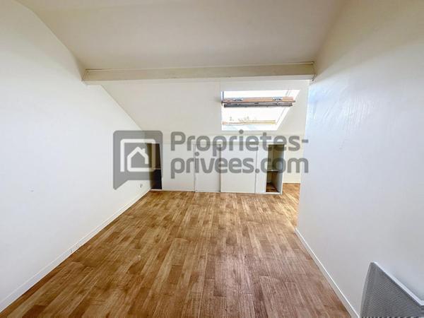 Appartement duplex, trois chambres, balcon