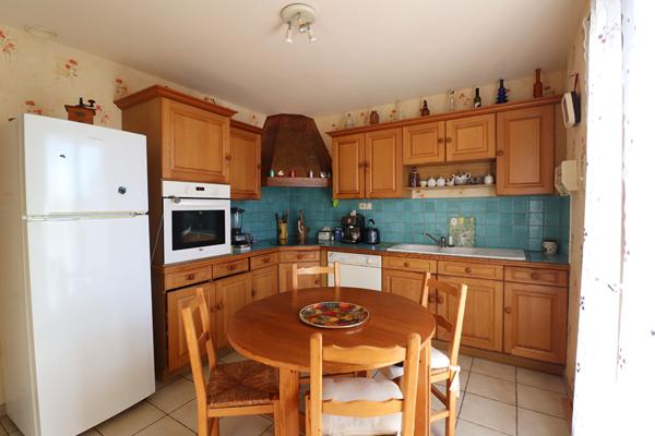 Pavillon Nevers 3 chambres, sous-sol total, Quartier Les Montapins, Résidentiel, Proche Hôpital, 2 heures de Paris