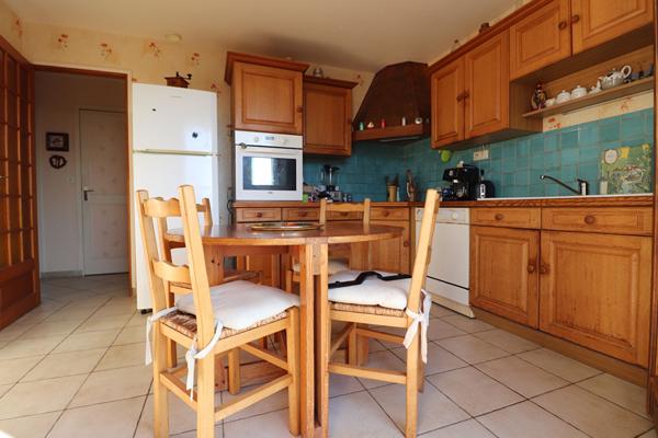 Pavillon Nevers 3 chambres, sous-sol total, Quartier Les Montapins, Résidentiel, Proche Hôpital, 2 heures de Paris