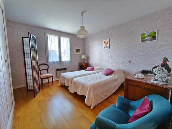 Pavillon Nevers 3 chambres, sous-sol total, Quartier Les Montapins, Résidentiel, Proche Hôpital, 2 heures de Paris