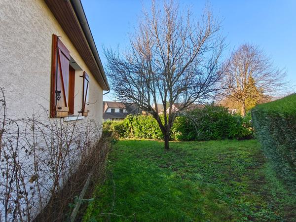 Pavillon Nevers 3 chambres, sous-sol total, Quartier Les Montapins, Résidentiel, Proche Hôpital, 2 heures de Paris