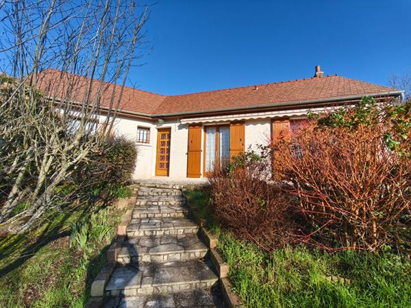 Pavillon Nevers 3 chambres, sous-sol total, Quartier Les Montapins, Résidentiel, Proche Hôpital, 2 heures de Paris