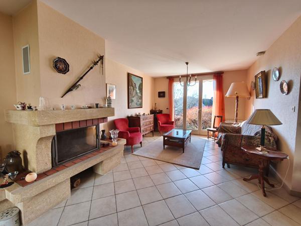 Pavillon Nevers 3 chambres, sous-sol total, Quartier Les Montapins, Résidentiel, Proche Hôpital, 2 heures de Paris