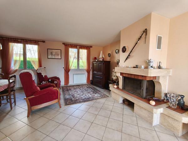 Pavillon Nevers 3 chambres, sous-sol total, Quartier Les Montapins, Résidentiel, Proche Hôpital, 2 heures de Paris