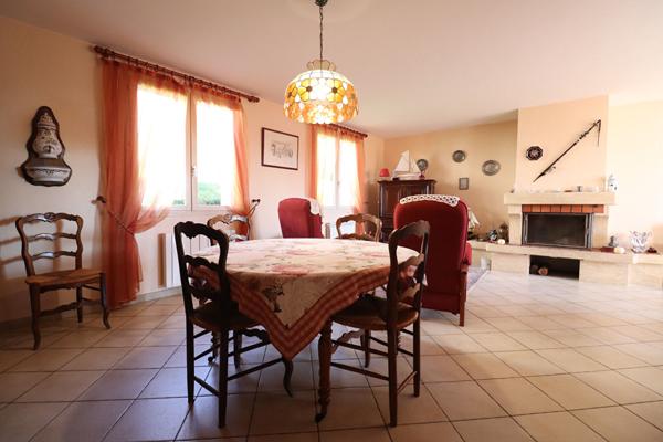 Pavillon Nevers 3 chambres, sous-sol total, Quartier Les Montapins, Résidentiel, Proche Hôpital, 2 heures de Paris