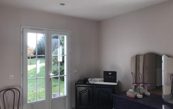 MEDIS – MAISON DE PLAIN PIED SUR UN TERRAIN CLOS D’ENVIRON 2.800 M²