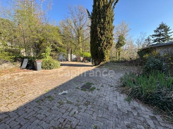 Immeuble à vendre GEX (01)