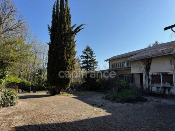 Immeuble à vendre GEX (01)