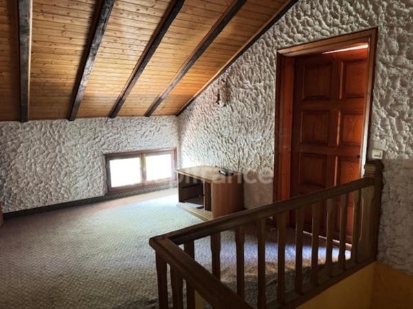 Immeuble à vendre GEX (01)