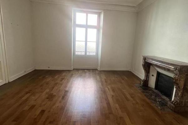 Location - Appartement 2 pièces 56 m 2 LE MANS (72000)