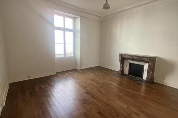Location - Appartement 2 pièces 56 m 2 LE MANS (72000)