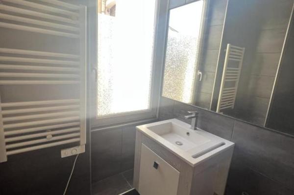Location - Appartement 2 pièces 56 m 2 LE MANS (72000)