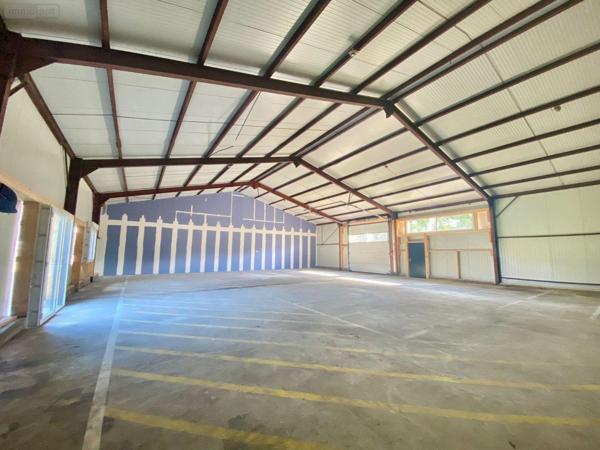 Local professionnel à louer à Le Mans dans la Sarthe (72000), ref : 72122-1402