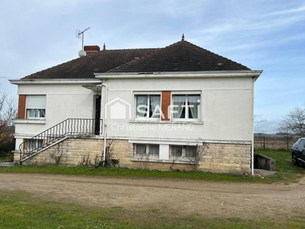 Dans le centre de DANGE SAINT ROMAIN