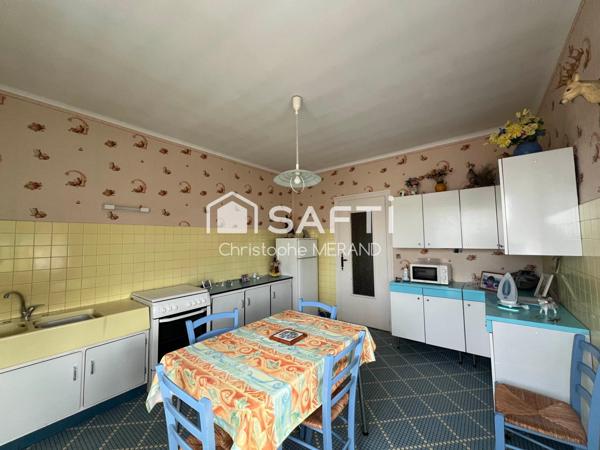 Dans le centre de DANGE SAINT ROMAIN