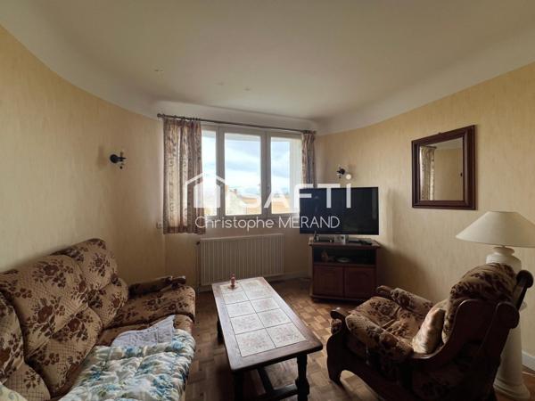 Dans le centre de DANGE SAINT ROMAIN