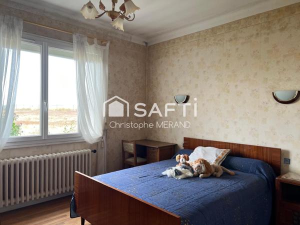 Dans le centre de DANGE SAINT ROMAIN