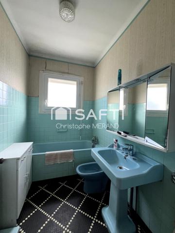 Dans le centre de DANGE SAINT ROMAIN